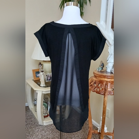 Banana Republic Semi Sheer Hi Low Top S Black Euc - Picture 2 of 10